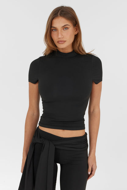 Madeleine Tee Black